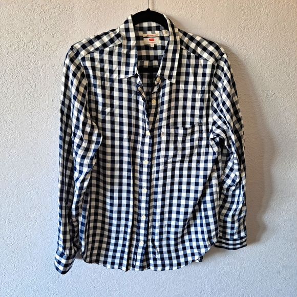 Levi's Tops - Levi's Blue and White Plaid Button Down Shirt